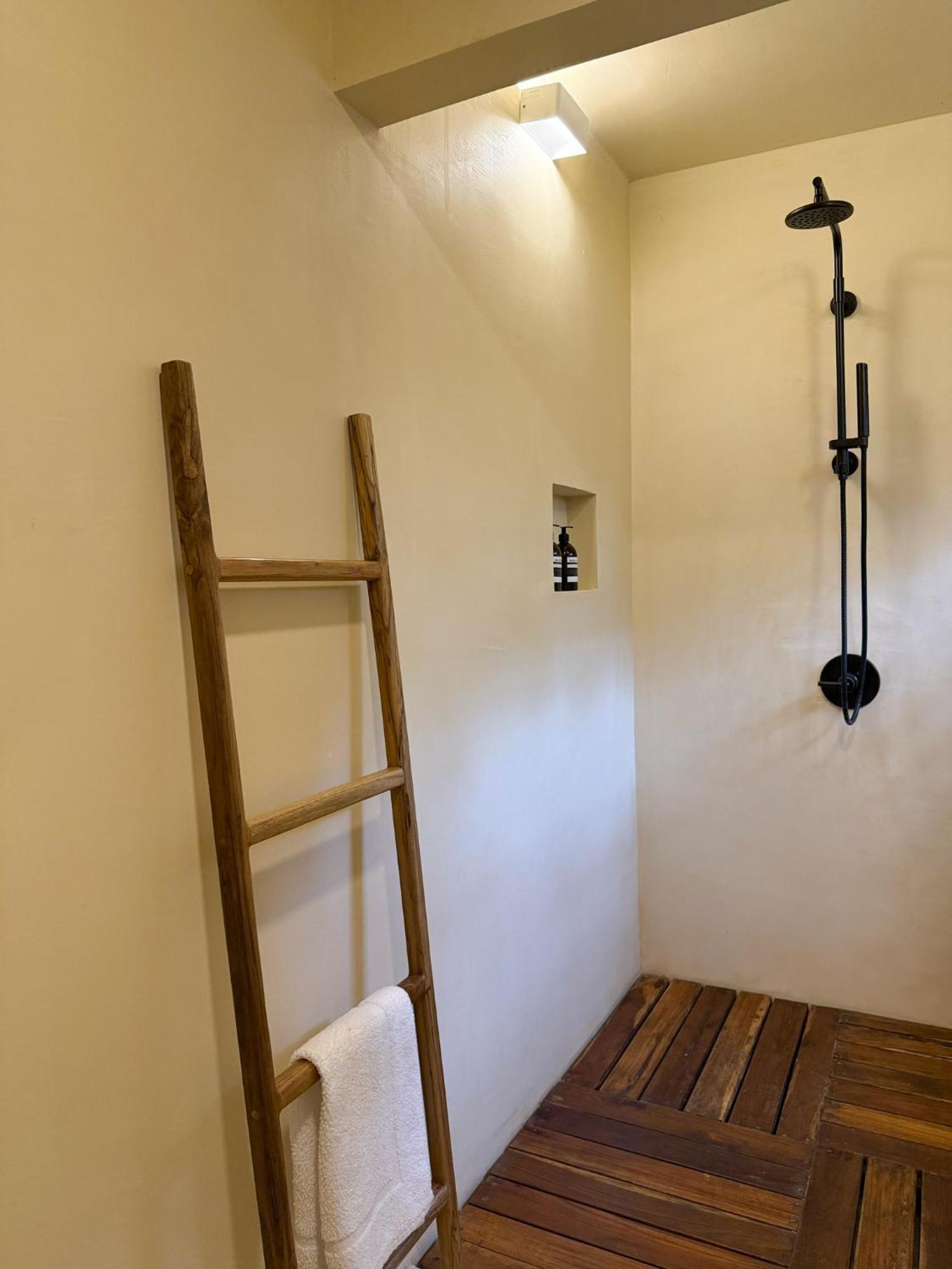 La Bonita Lodge Puerto Viejo de Talamanca ภายนอก รูปภาพ